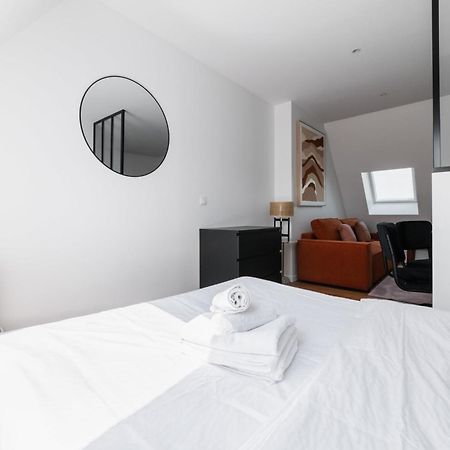 2 Pieces Refait A Neuf Dernier Etage - Paris 19 - 4P - Flat-Guest Apartment Екстериор снимка