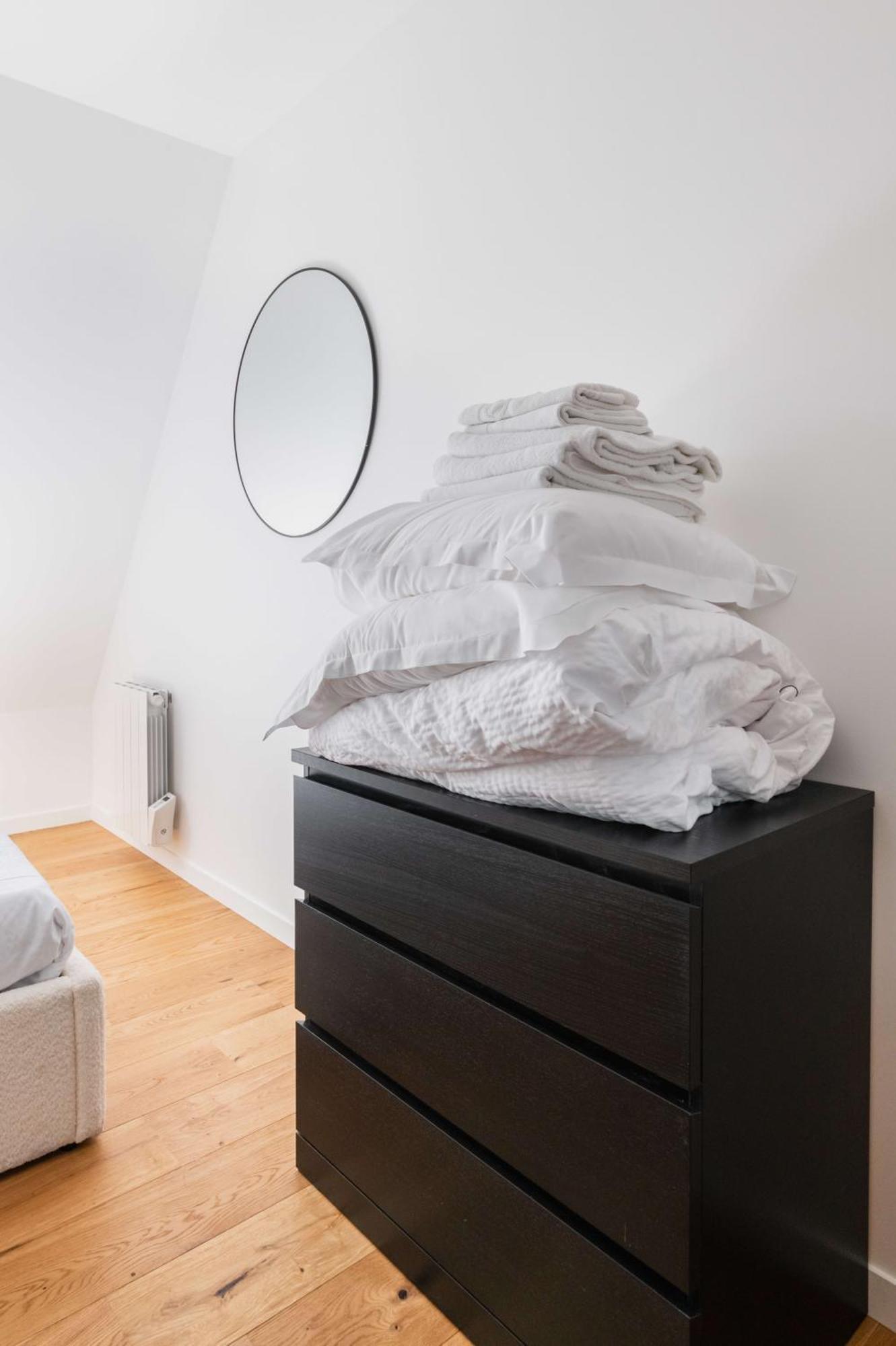 2 Pieces Refait A Neuf Dernier Etage - Paris 19 - 4P - Flat-Guest Apartment Екстериор снимка