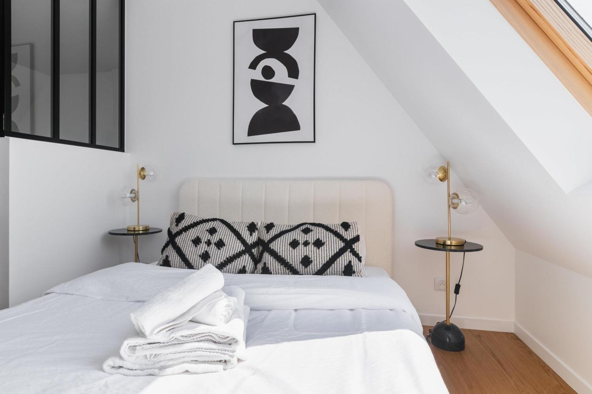 2 Pieces Refait A Neuf Dernier Etage - Paris 19 - 4P - Flat-Guest Apartment Екстериор снимка